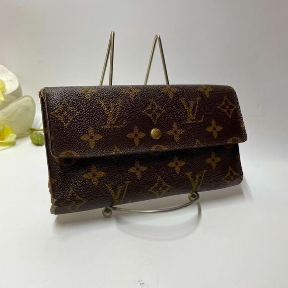 Authentic Louis Vuitton Porte Tresor International Long Wallet - Picture 1 of 12